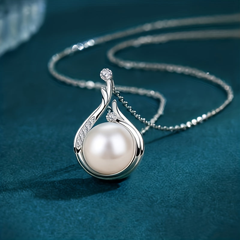 Luxurious Faux Pearl Pendant Necklace - Copper Silver Plated Pendant Necklaces with Delicate Clavicle Chain and Romantic Valentine's Day Gift Idea