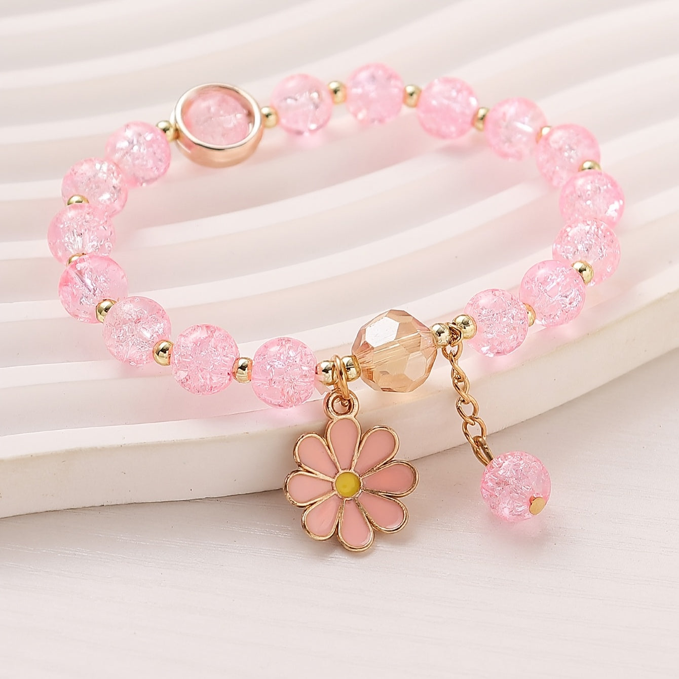 Summer Style Cracked Glass Beaded Daisy Pendant Bracelet Elastic Hand String For Women