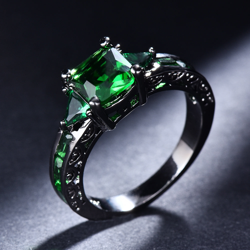 Vintage Black Golden Color Princess Cut Green Stone Ring Engagement Wedding Band Rings For Women Bridal Fine Jewelry Party Gift