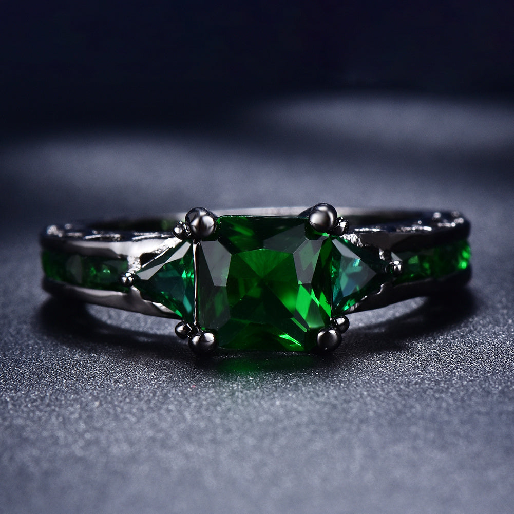 Vintage Black Golden Color Princess Cut Green Stone Ring Engagement Wedding Band Rings For Women Bridal Fine Jewelry Party Gift