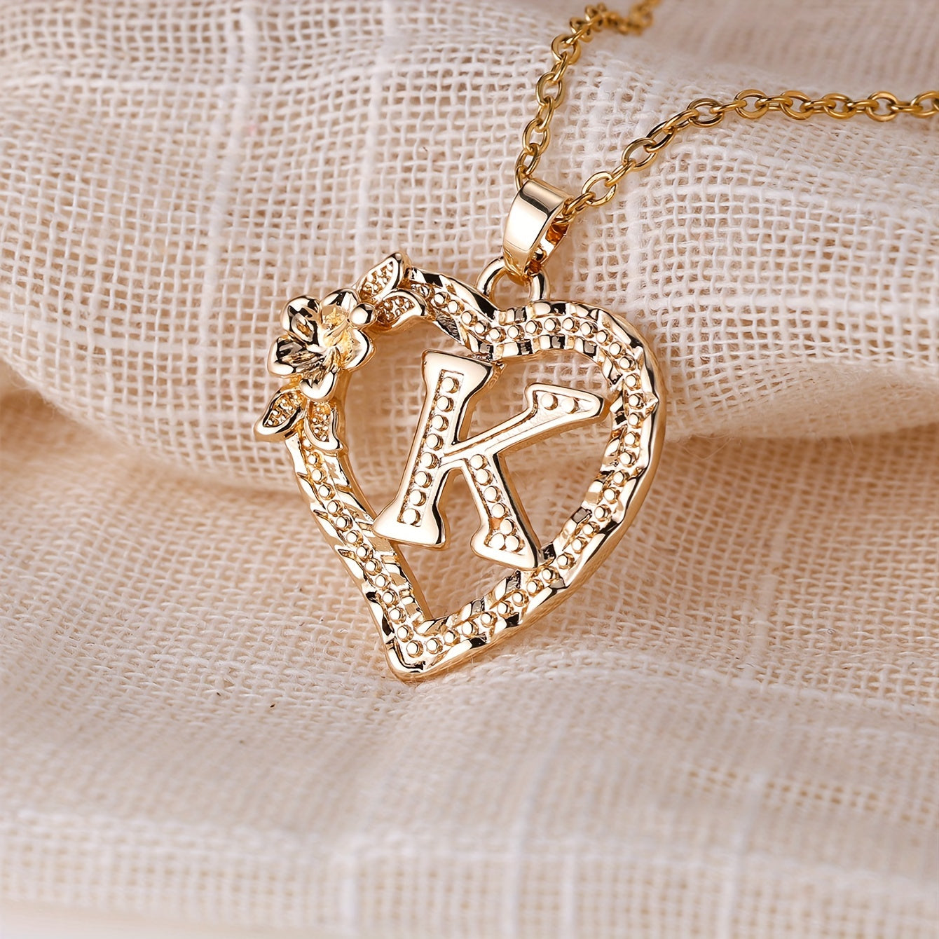 [Retro Love Necklace] Retro Palace Style Love Flower Letter Pendant Necklace - One 26 Letter Necklaces A-Z Capital Letter - Dating Wedding Jewelry