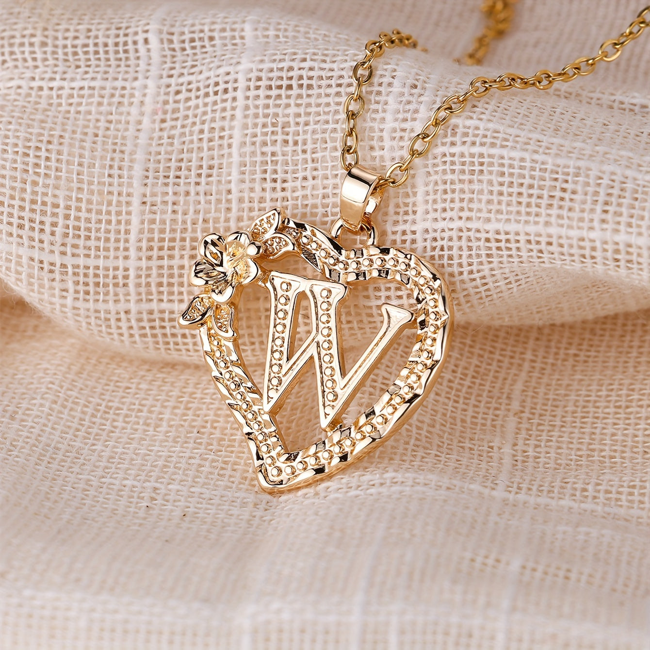 [Retro Love Necklace] Retro Palace Style Love Flower Letter Pendant Necklace - One 26 Letter Necklaces A-Z Capital Letter - Dating Wedding Jewelry