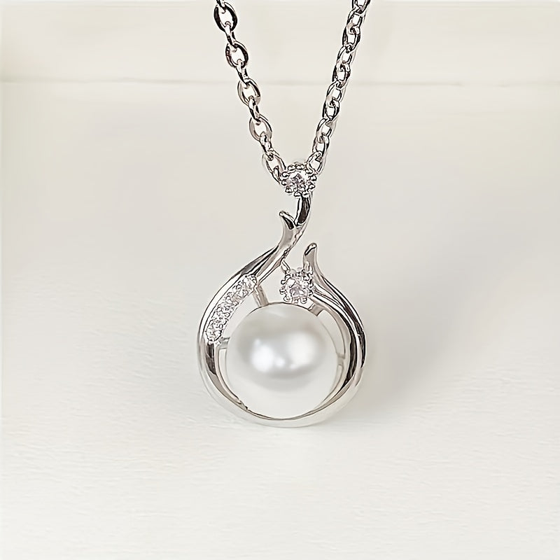 Luxurious Faux Pearl Pendant Necklace - Copper Silver Plated Pendant Necklaces with Delicate Clavicle Chain and Romantic Valentine's Day Gift Idea