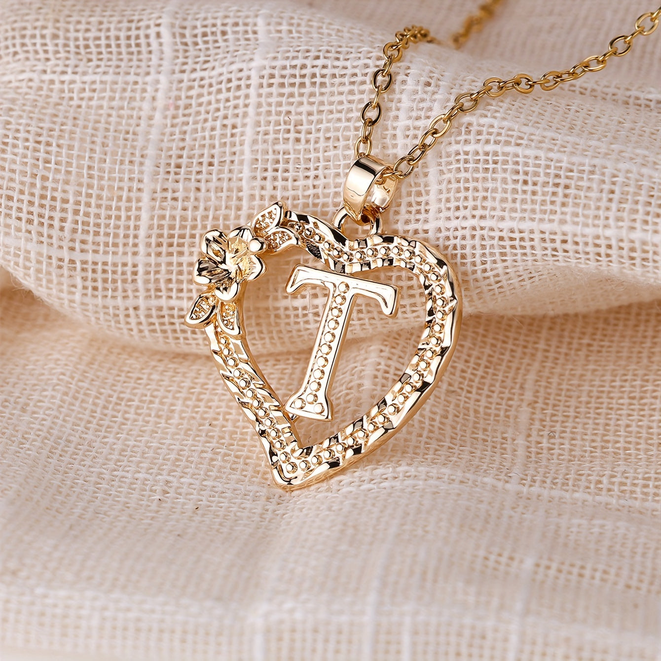 [Retro Love Necklace] Retro Palace Style Love Flower Letter Pendant Necklace - One 26 Letter Necklaces A-Z Capital Letter - Dating Wedding Jewelry