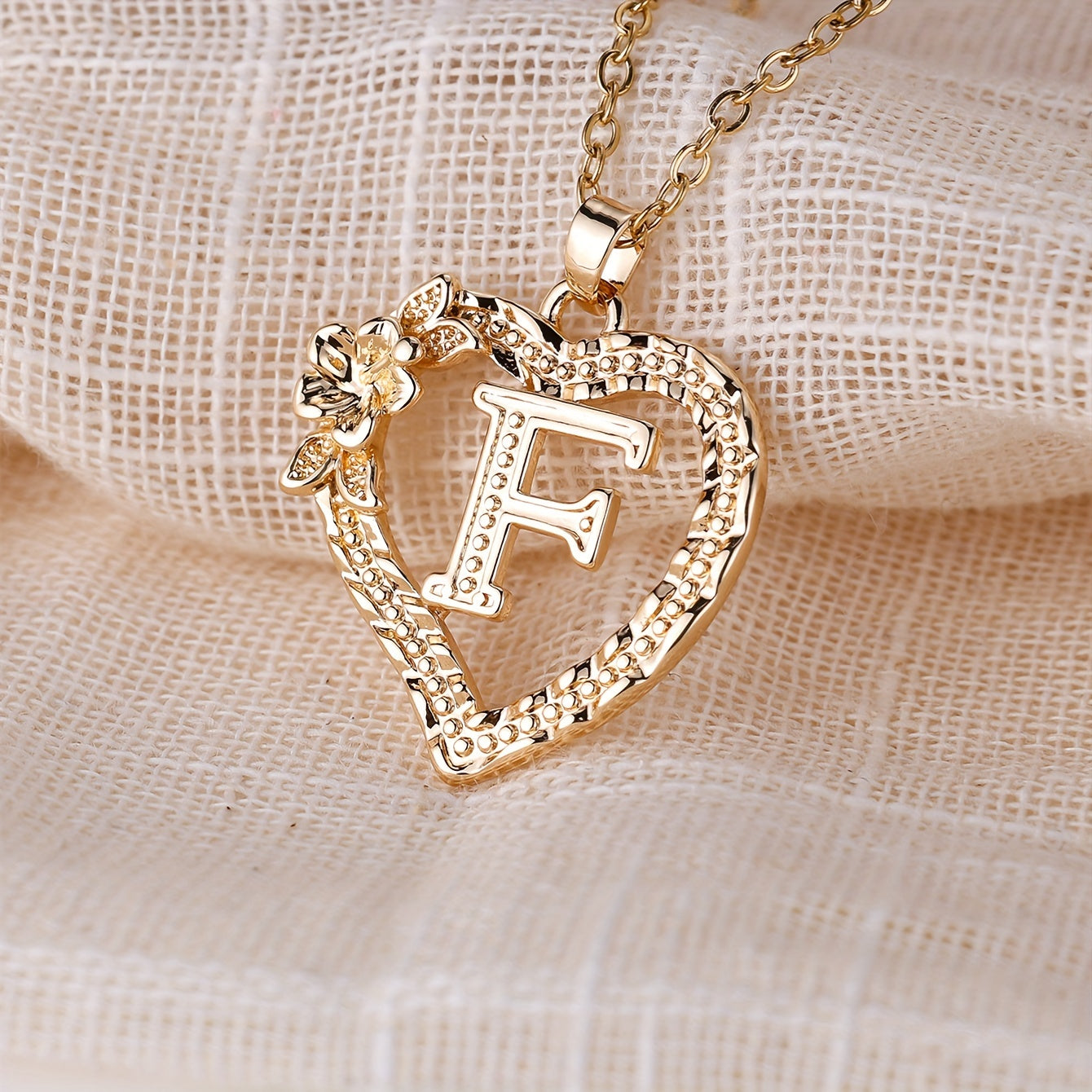 [Retro Love Necklace] Retro Palace Style Love Flower Letter Pendant Necklace - One 26 Letter Necklaces A-Z Capital Letter - Dating Wedding Jewelry