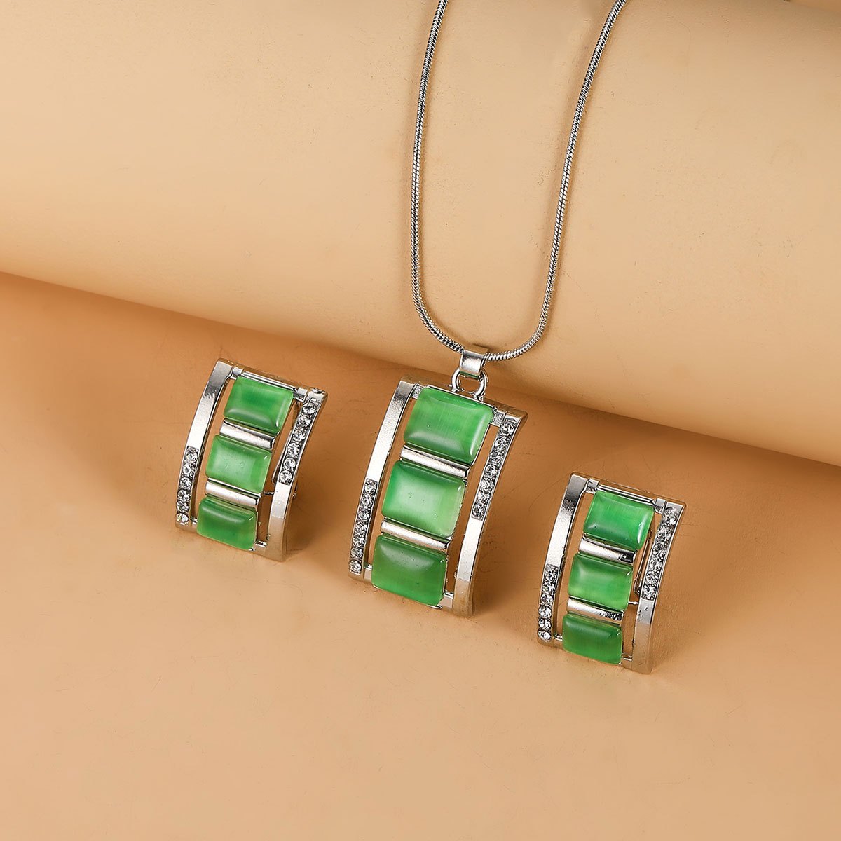 Ladies' Exquisite Rectangular Opal Necklace & Earrings Jewelry Set - Sparkling Rhinestone Imitation Gemstone Pendant, Stud Earrings, Dazzling Birthday Party Accessory, Ideal Gift for Her