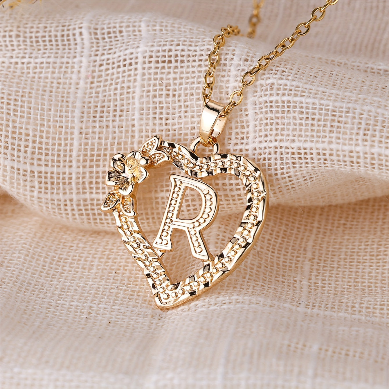 [Retro Love Necklace] Retro Palace Style Love Flower Letter Pendant Necklace - One 26 Letter Necklaces A-Z Capital Letter - Dating Wedding Jewelry