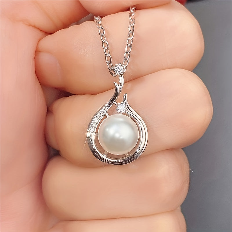 Luxurious Faux Pearl Pendant Necklace - Copper Silver Plated Pendant Necklaces with Delicate Clavicle Chain and Romantic Valentine's Day Gift Idea